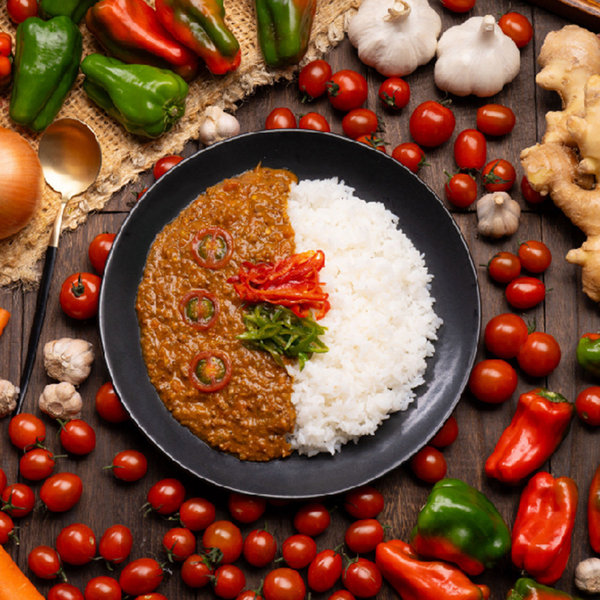 トマトとピーマンのキーマカレー